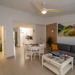 Island Village Отель *