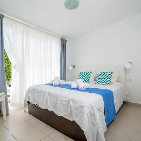 Apartment Island Village *