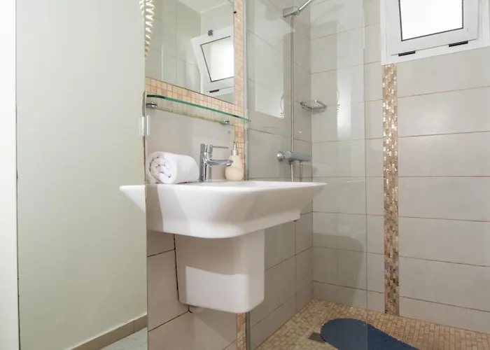 Island Village Otel *