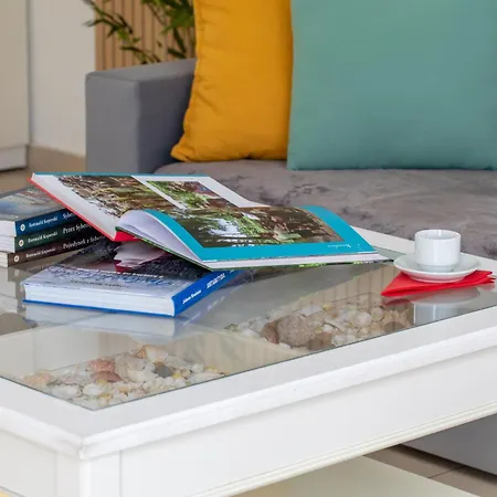 Hotel Island Village *